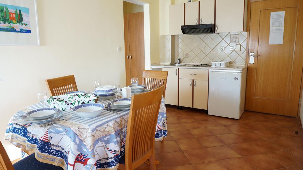 Villa Dvorine Tisno Bilik gambar