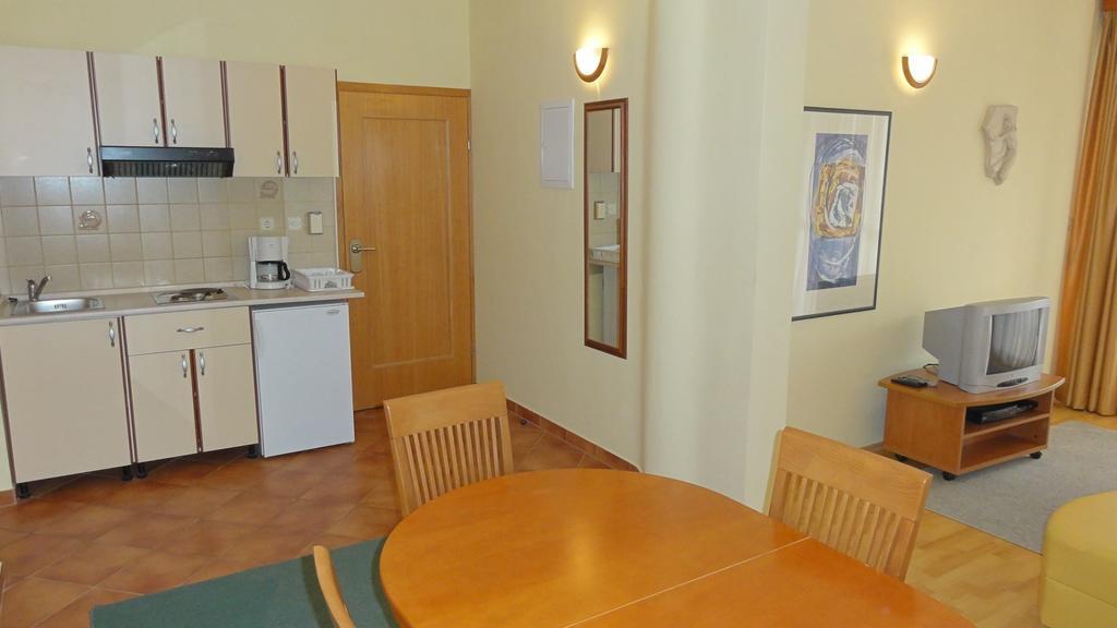 Villa Dvorine Tisno Luaran gambar