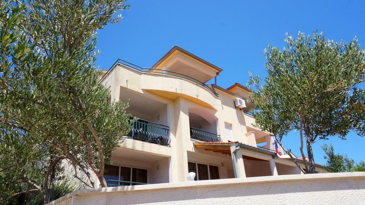 Villa Dvorine Tisno Luaran gambar