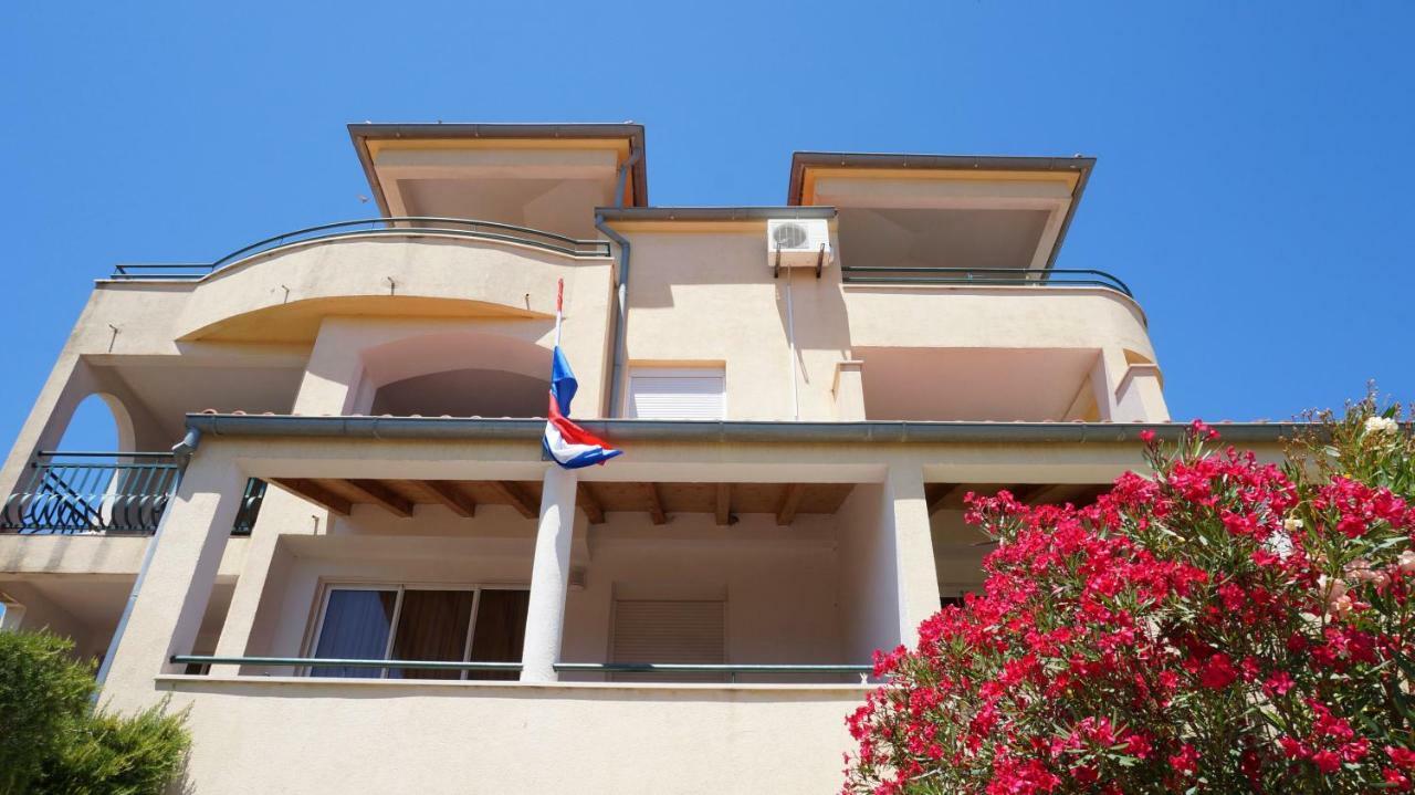 Villa Dvorine Tisno Luaran gambar